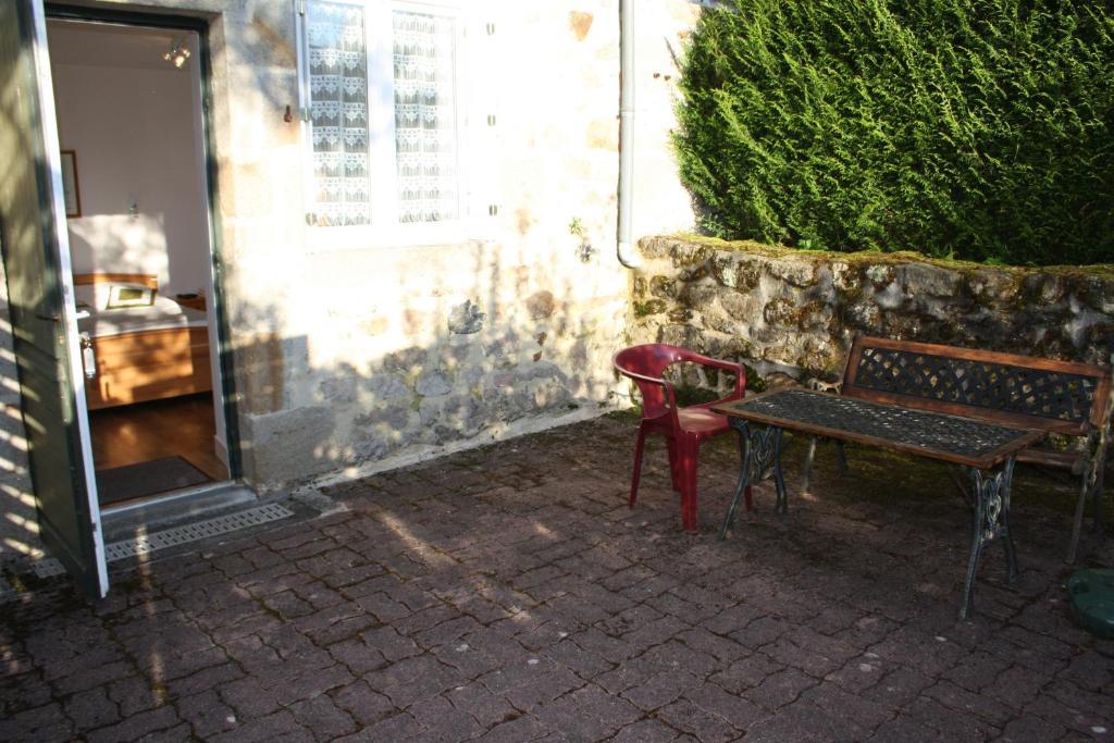 Auberge De Saint Julien Aux Bois Bagian luar foto
