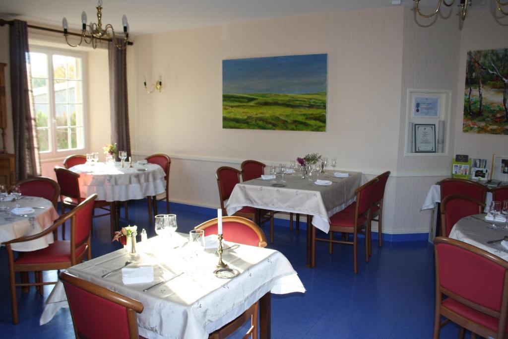 Auberge De Saint Julien Aux Bois Bagian luar foto