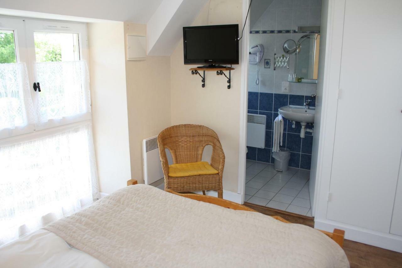 Auberge De Saint Julien Aux Bois Bagian luar foto